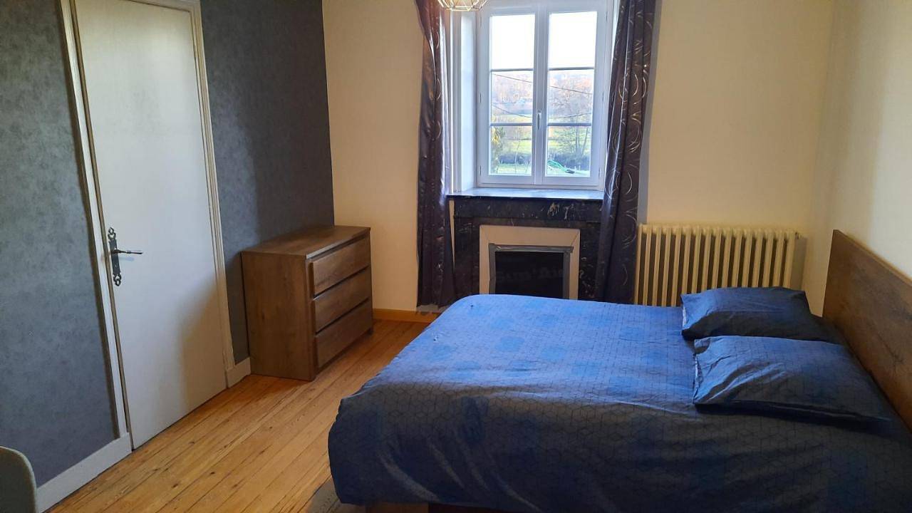 Appartement entier, Apartment in Condé-sur-Sarthe, Région d'Alençon