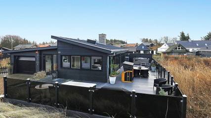 Ferienhaus für 3 Personen, mit Whirlpool und Terrasse in Sjelborg