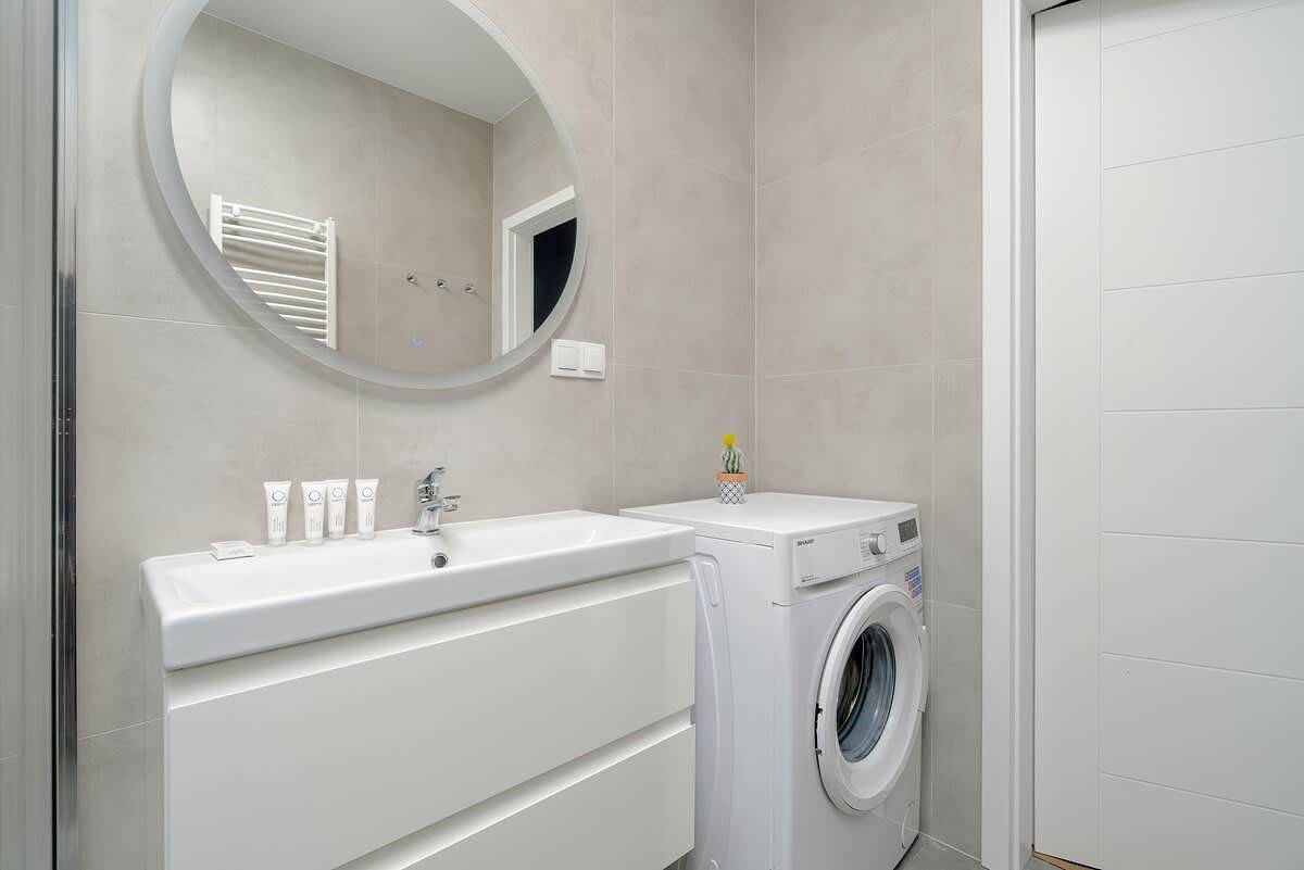 Entire studio, Niemena 6 | Cozy Studio | Parking in Poznan, Greater Poland