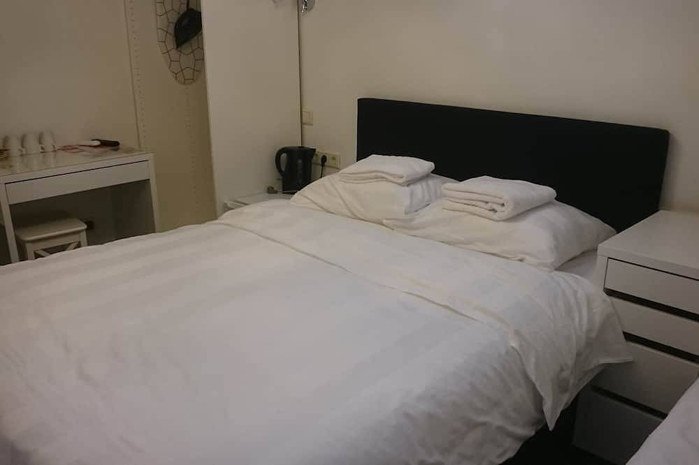 6 persons family room 1 km from center in Utrecht, Bestuur Regio Utrecht