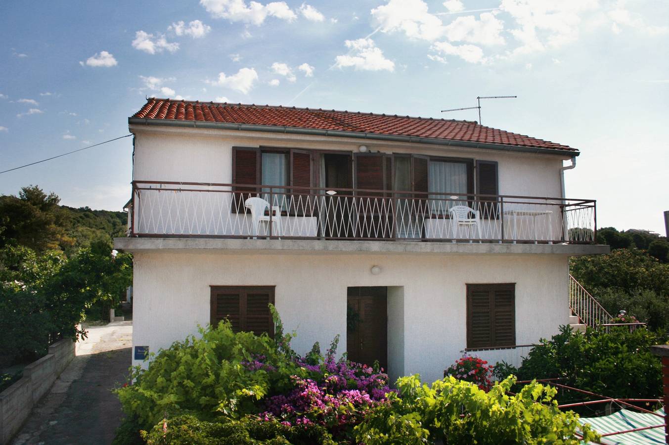 Ganze Wohnung, 2-Zimmer-Ferienwohnung mit Balkon Jezera, Murter A-5093-a in Tisno, Murter
