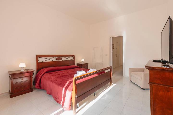 Entire apartment, Apartment 'Da Zio Mimmo' with Balcony, Wi-Fi and Air Conditioning in Palermo, Palermo Province