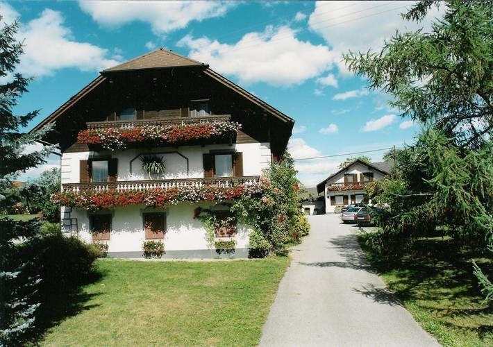 Ferienwohnung für 7 Personen, mit Garten und Pool in Pischelsdorf am Kulm