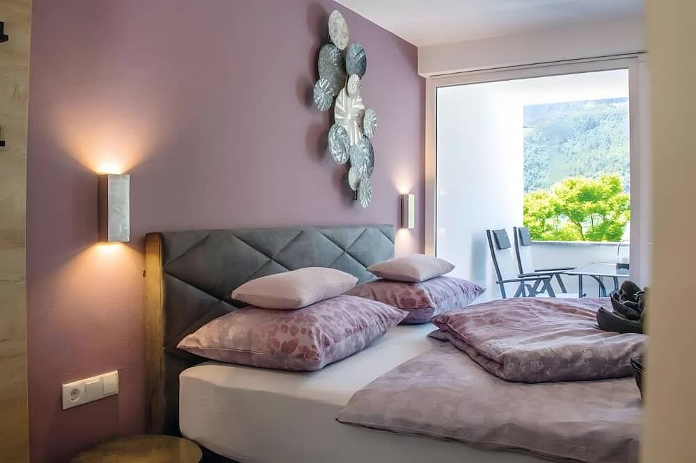 Entire apartment, Apartment 'Roland' with Mountain View, Private Terrace and Wi-Fi in Millan, Brixen