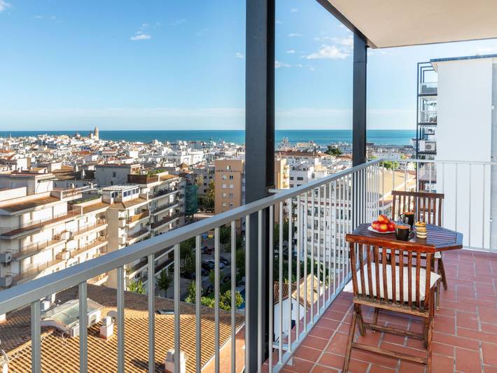 Ferienwohnung für 4 Personen, mit Balkon und Kinderpool sowie Garten in Sitges - 2