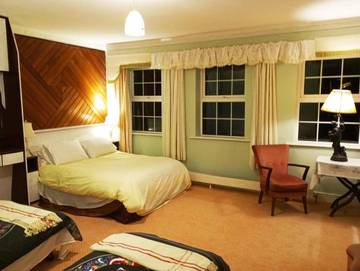 Gîte pour 2 personnes, avec jardin et jacuzzi à Trim