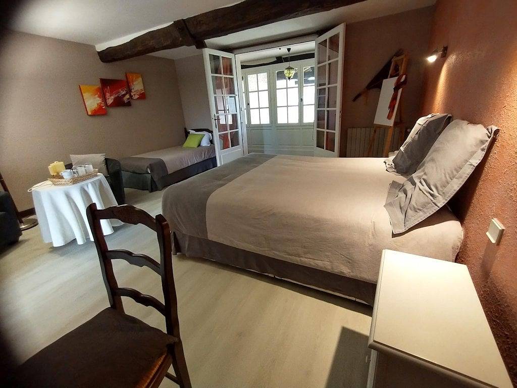 Domaine Sainte Barthe - Chambres d'hôtes - Chambre du Peintre in Aignan, Gers
