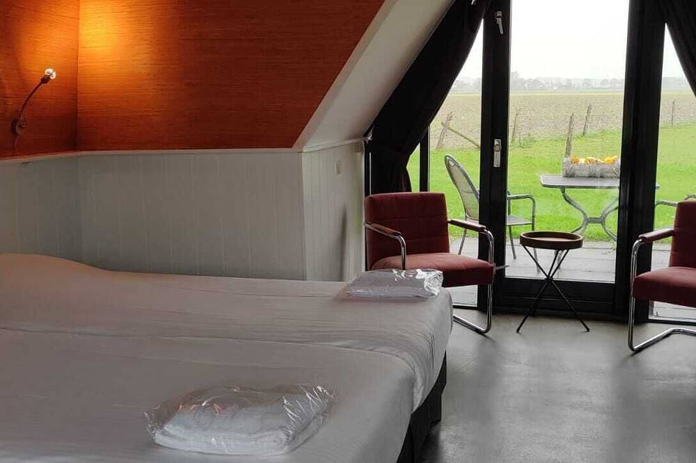 Hotelhuisje Warmenhuizen #A in North Sea Netherlands