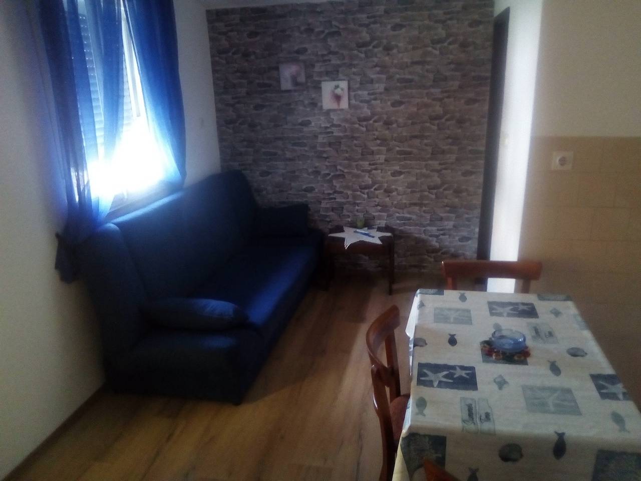 Cijeli apartman, Jednosobni apartman s terasom Rogoznica A-17318-b in Miline, Rogoznica