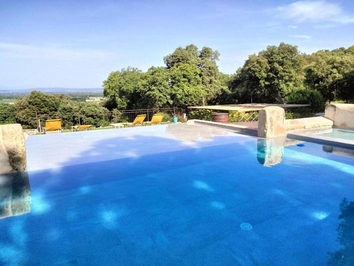 Location de vacances pour 10 personnes, avec jacuzzi et jardin ainsi que bassin pour enfant et piscine, adapté aux familles à Bollène - 3