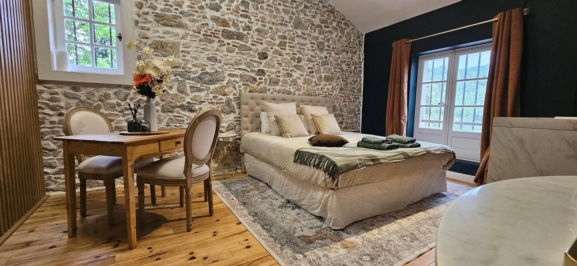 Cottage « Suite Sunan » con vistas a la montaña, Wi-Fi y aire acondicionado in Tolón, Costa mediterránea (Francia)