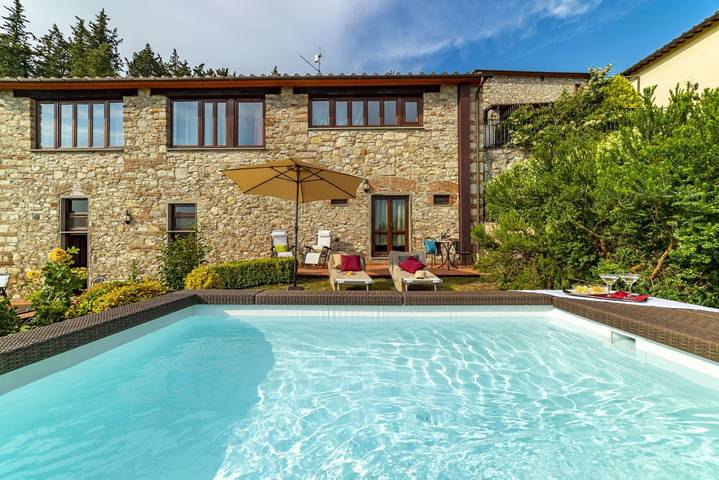 Agriturismo per 6 persone, con Giardino e Piscina in Provincia di Prato