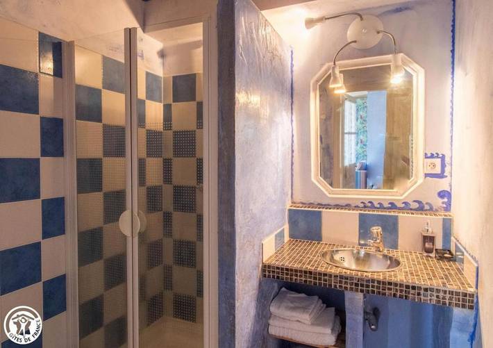 Location de vacances pour 2 personnes, avec terrasse et vue à Saint-Saturnin (Puy-de-Dôme) - 4