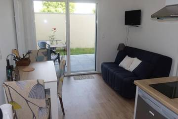 Gîte pour 3 personnes, avec jardin et terrasse à Puilboreau