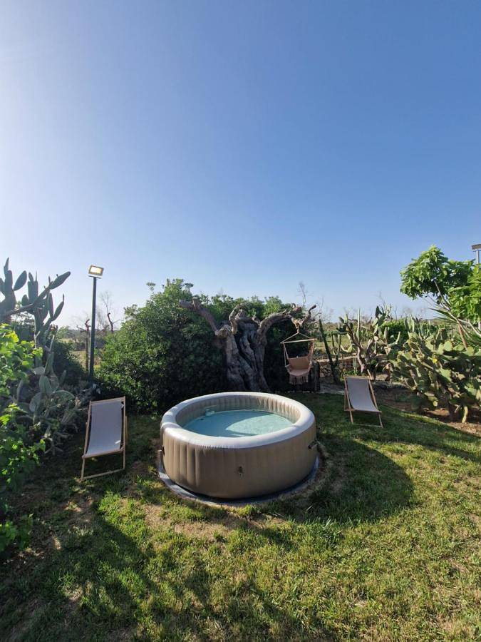 Location de vacances pour 7 personnes, avec bassin pour enfant et jardin ainsi que vue et piscine, animaux acceptés à San Cesario di Lecce - 2