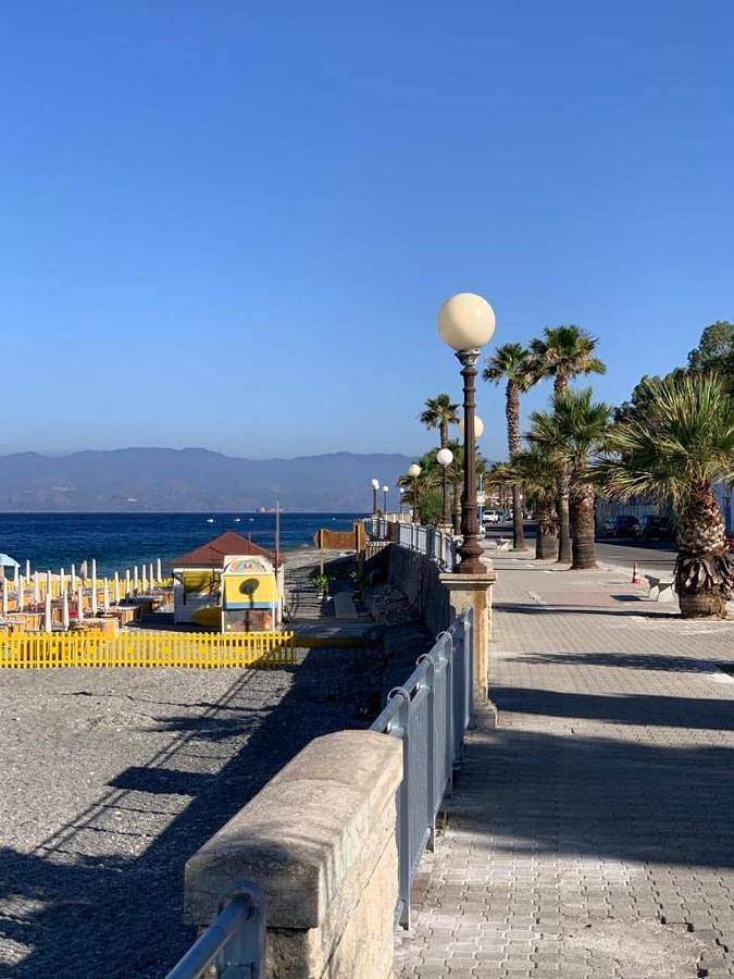Villa per 6 persone, con giardino, adatto a famiglie con bambini in Costa Ionica Calabria