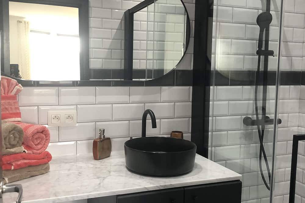 Ganze Wohnung, Cozy pied a terre in Brussels Capital of Europe. in Koekelberg, Brüssel und Umgebung