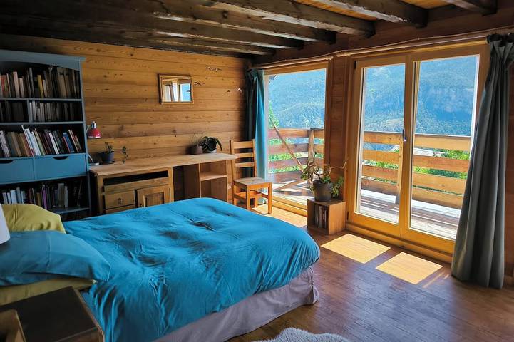 Gîte pour 8 personnes, avec jardin, animaux acceptés à Eygliers - 2