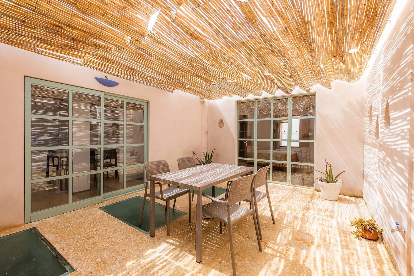 Ganze Wohnung, Ferienwohnung 'Pep Not 47' mit Wlan, Klimaanlage, Terrasse und Garten in Artà, Mallorca Osten