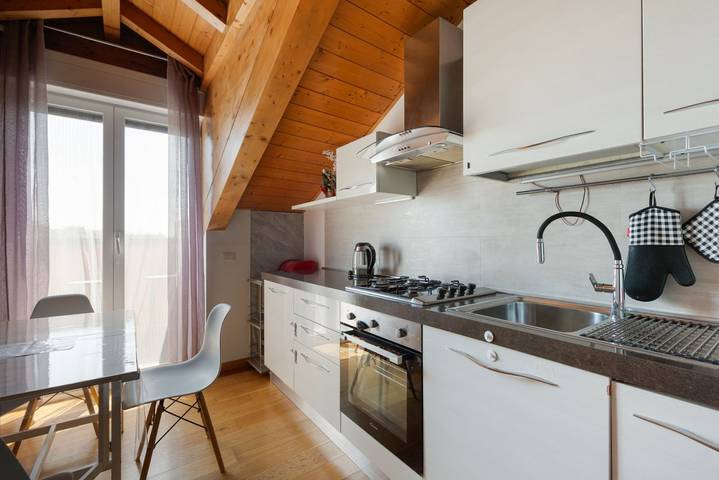 Ganze Wohnung, Rombon 21 Mi Vk in Mailand, Mailand Provinz