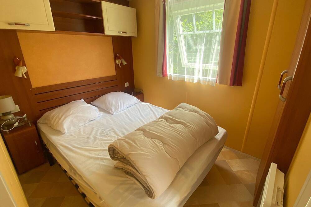 Mobile homes for 2 to 6 people from 315€ per week! in Allevard, Isère