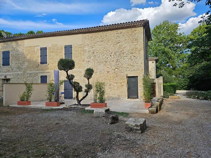 Gîte pour 4 personnes, avec jardin ainsi que vue et terrasse à Sernhac - 3