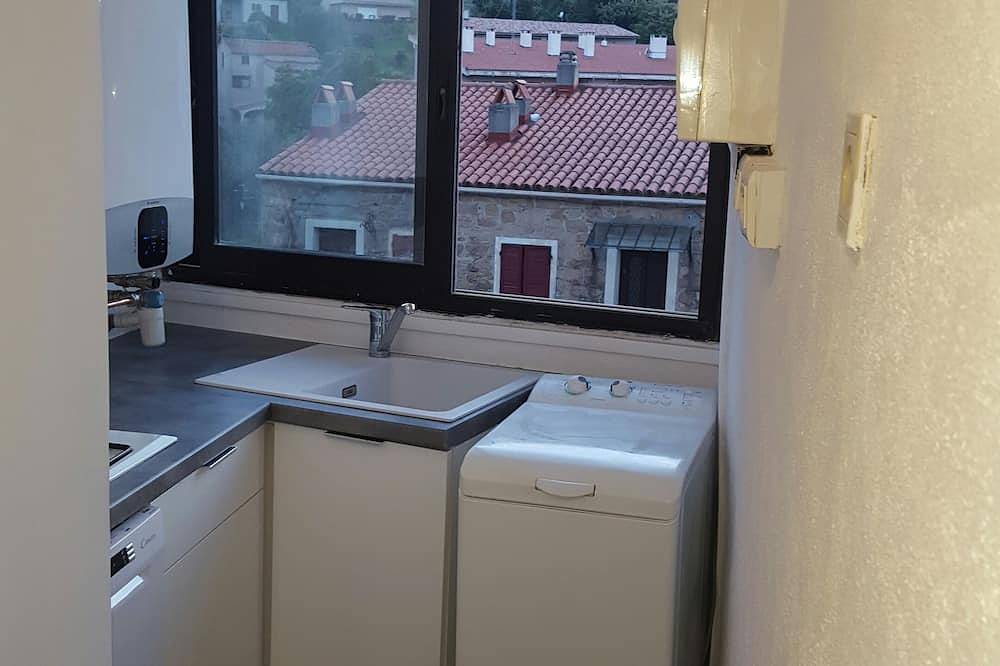 Apartamento entero, Apartamento F3 en Piana completamente renovado en 2017. Capacidad 5. in Piana, Region de Ajaccio