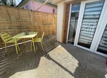 Gîte pour 2 personnes, avec terrasse, animaux acceptés à Saint-Julien-les-Villas