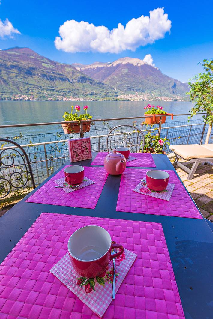 Ferienwohnung für 4 Personen, mit Terrasse und Pool sowie Seeblick und Ausblick, mit Haustier am Comer See - 4