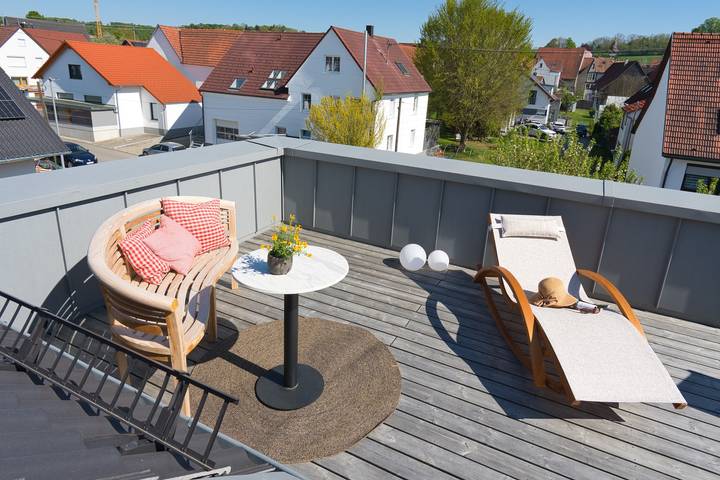 Entire apartment, Apartment 'Heidrun Kalkau' with Private Terrace, Balcony and Wi-Fi in Engstingen, Neckar-Alb
