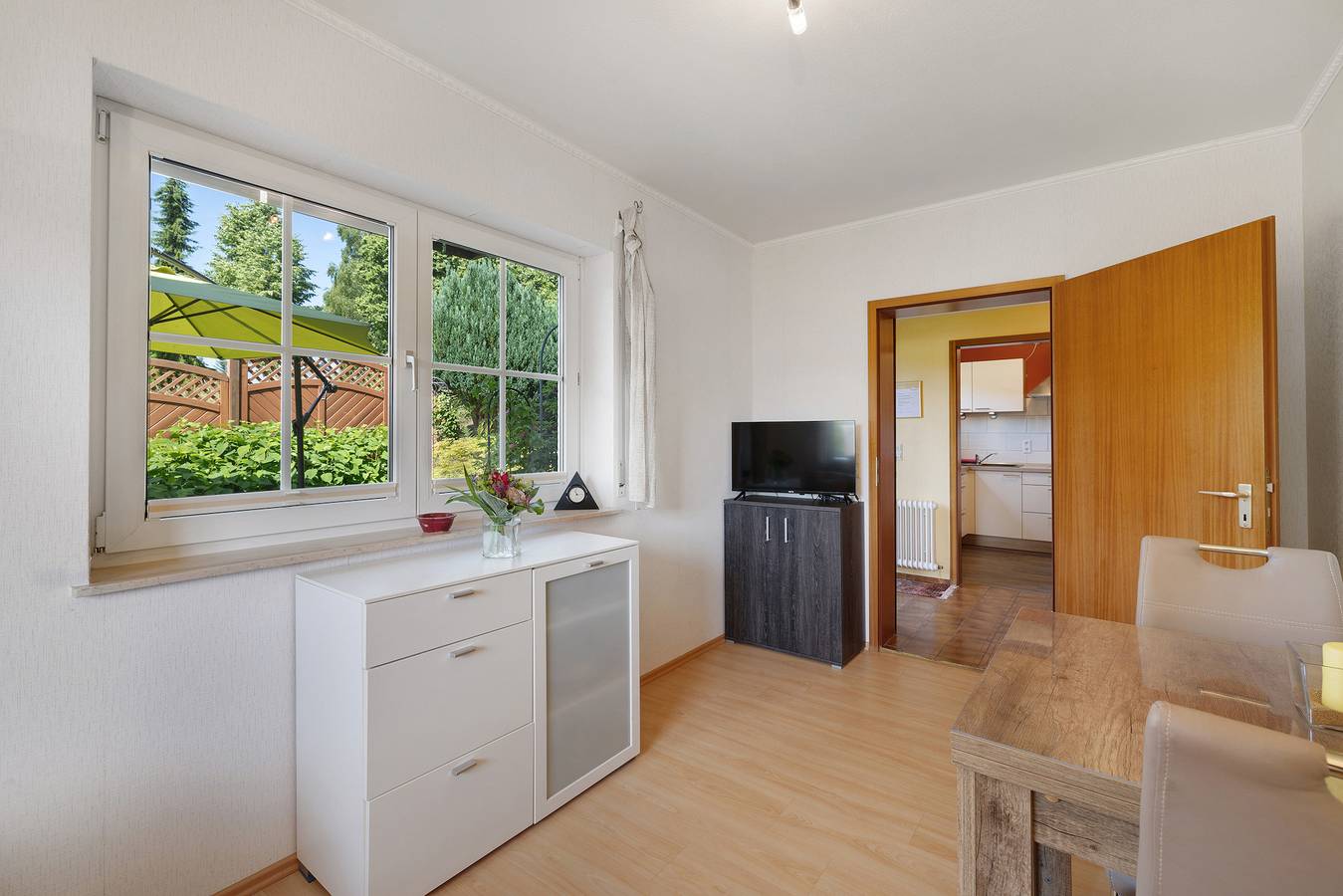 Ganze Wohnung, Ferienwohnung 'Waltraud' mit gemeinsamer Terrasse, Gemeinschaftsgarten und Wi-Fi in Tieringen, Meßstetten