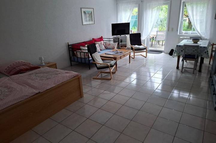 Ferienwohnung für 3 Personen, mit Garten in Hambach (Neustadt) - 2
