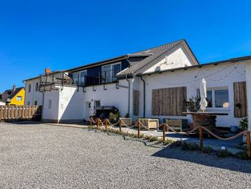 Ferienwohnung für 7 Personen, mit Ausblick und Terrasse in Zarrendorf