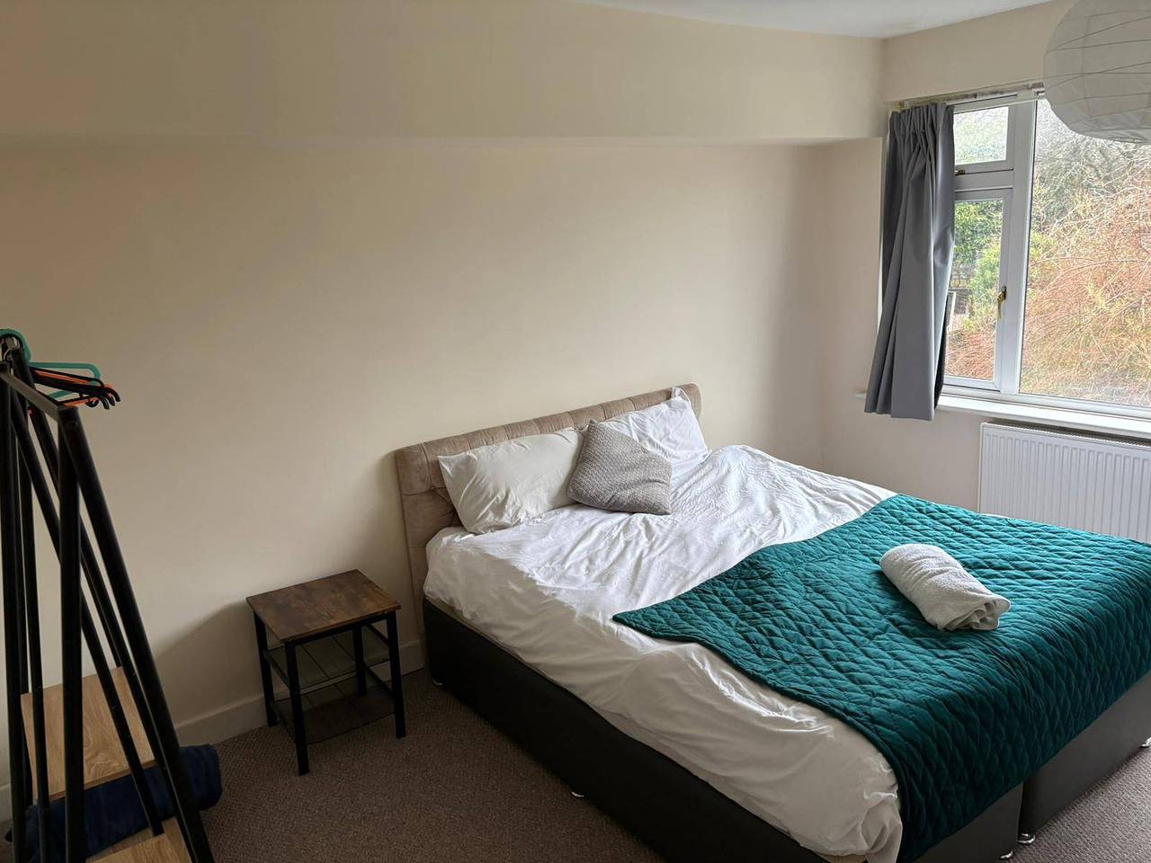 Wolves Retreat Sleeps 7 with Garden Parking in Wolverhampton, Birmingham e dintorni