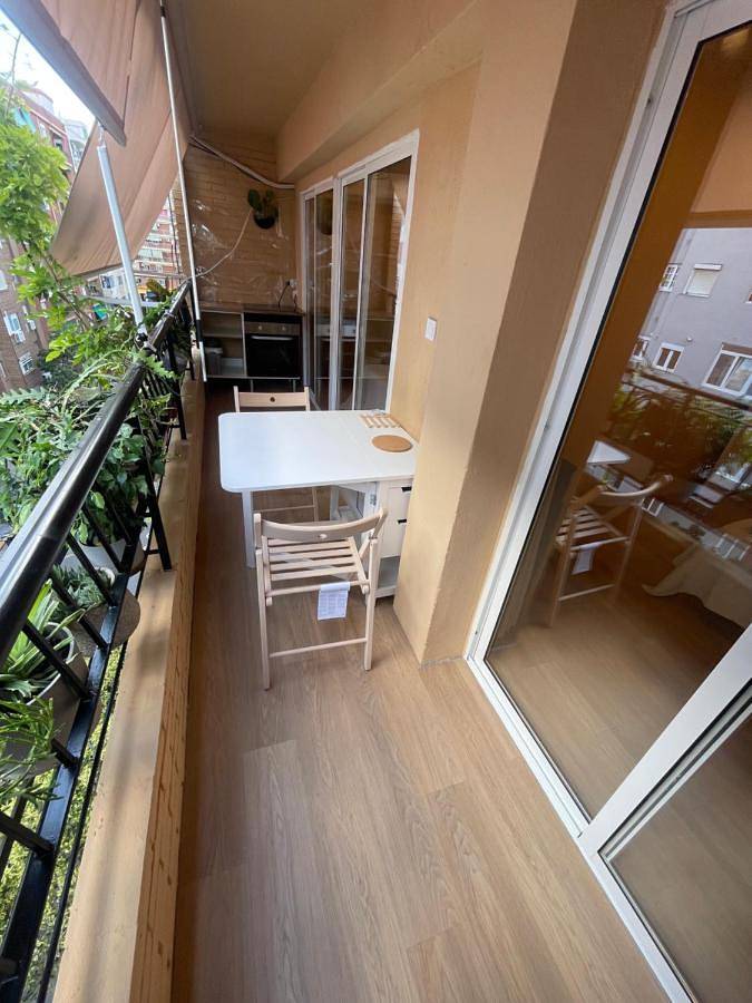 Casa de huéspuedes para 5 personas, con balcón en