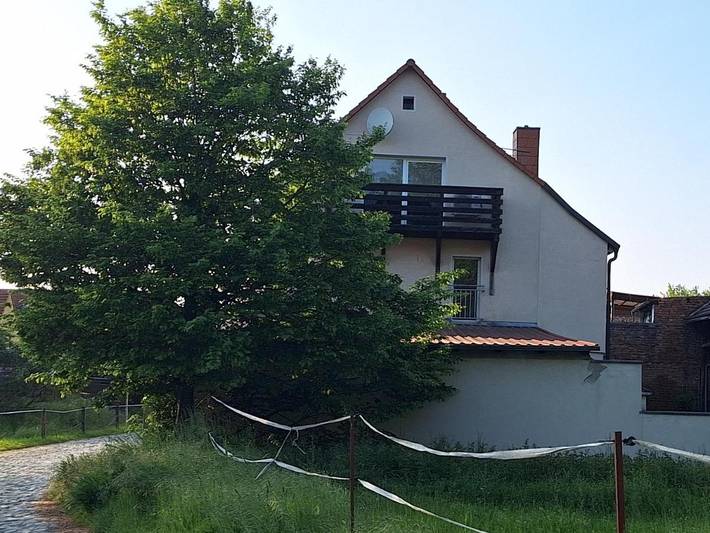 Ferienhaus für 9 Personen, mit Balkon und Terrasse sowie Garten und Ausblick in Saale-Unstrut
