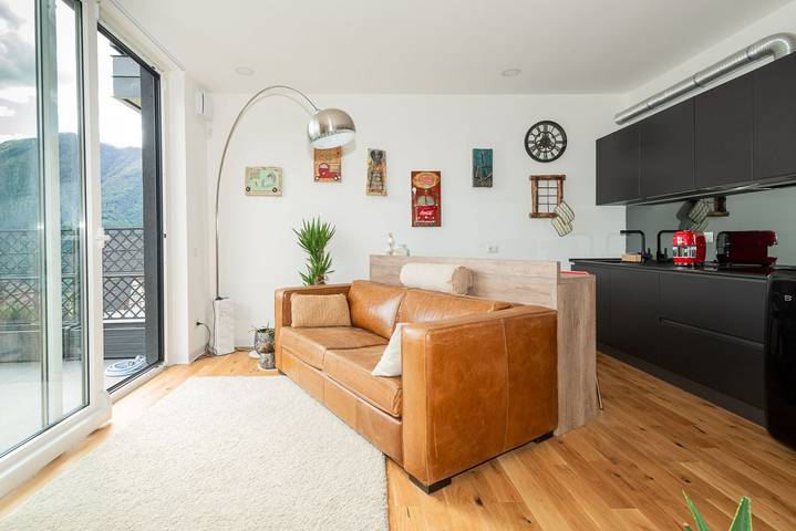 Gîte pour 2 personnes, avec jardin et piscine dans Nesso - 2