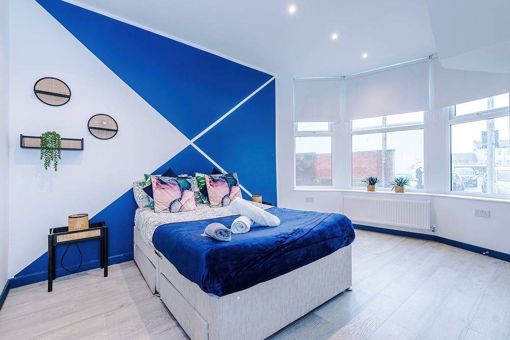 Entire apartment, Empire Blackpool Apartments - Dickson Road in Blackpool Pleasure Beach, North West England