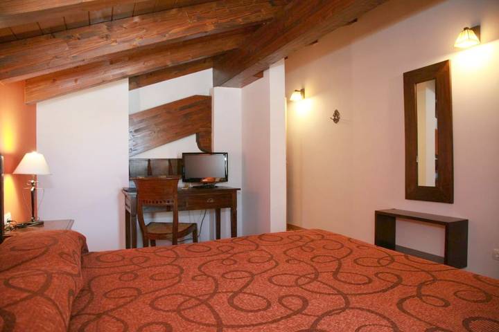 Casa de huéspuedes para 2 personas, con Terraza y Jardín en Álava