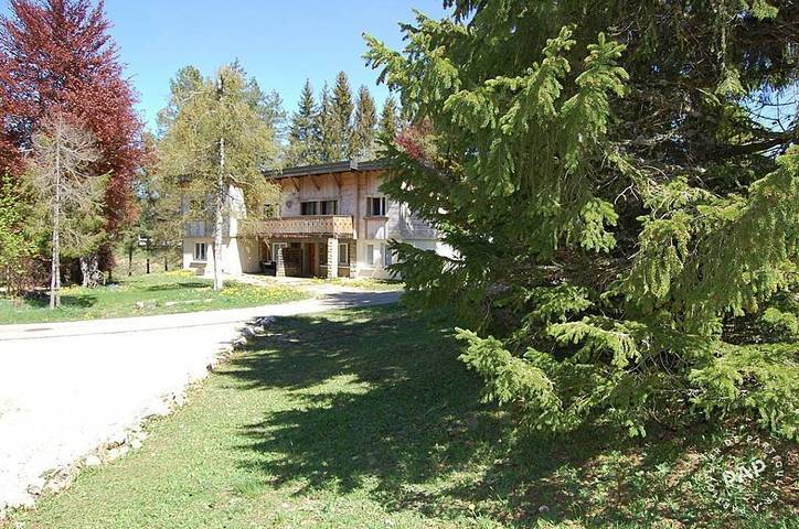 Gîte pour 4 personnes, avec Terrasse et Jardin à Les Rousses