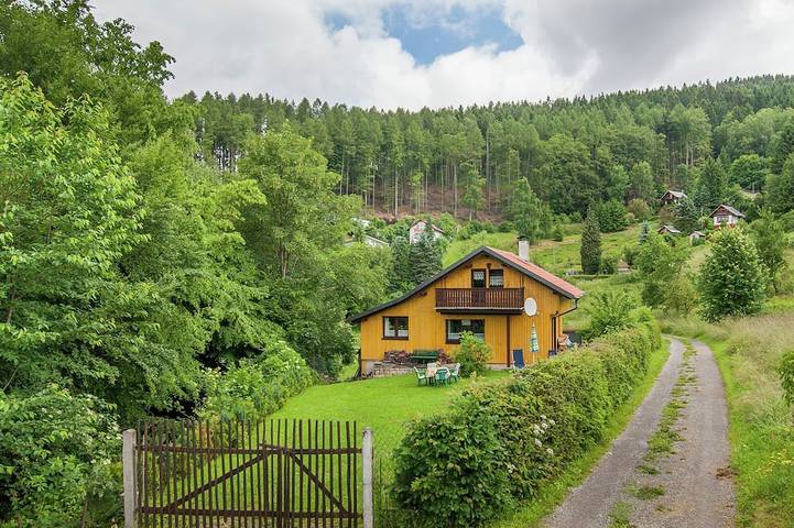 Ferienhaus für 4 Personen, mit Balkon und Garten in Steinbach-Hallenberg
