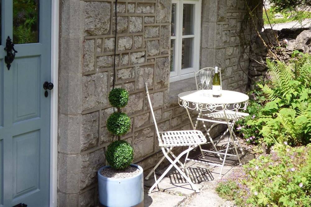 2 Bed in Grange Over Sands in Grange-over-Sands, Lake District