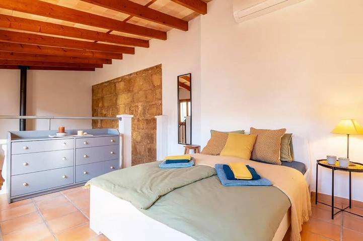 Casa Jutta: Refugio con Encanto, Terraza, WiFi y AC in Santa Margalida, Mallorca Norte
