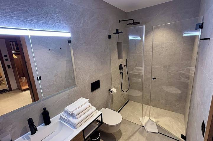 Traditional cosy Zermatter Stadel with Sauna | For 2 persons in Zermatt, Walliser Alpen