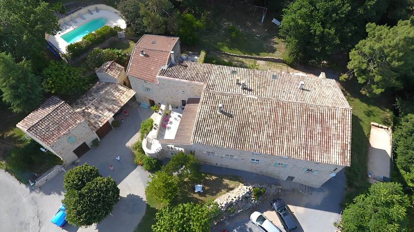 Chambre d’hôte pour 4 personnes, avec jardin et piscine en Ardèche - 2