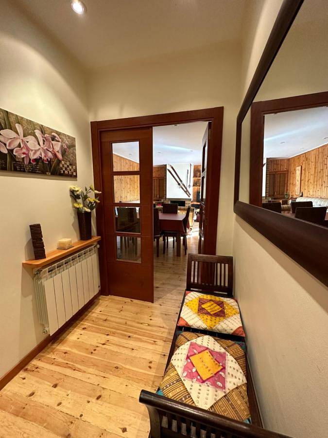 Gîte pour 7 personnes, avec jardin ainsi que piscine et vue à Rialp - 2