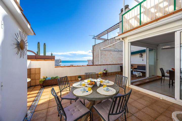 Appartement entier, Appartement de vacances pour 5 personnes avec terrasse in Raval Roig, Alicante