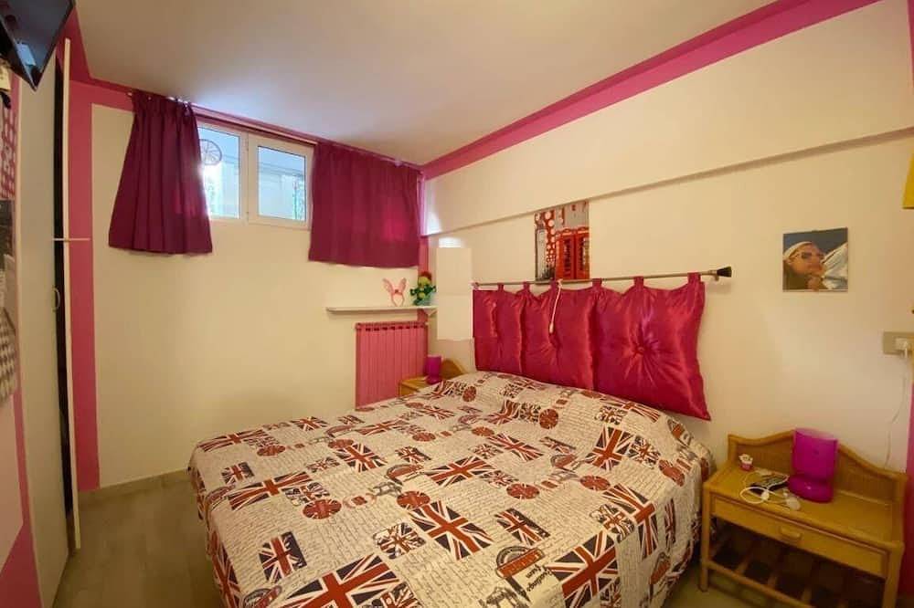Appartamento intero, Casa vacanza Leonida, fronte mare, vicino ai monti e centro di Marina di Carrara in Marina di Carrara, Carrara