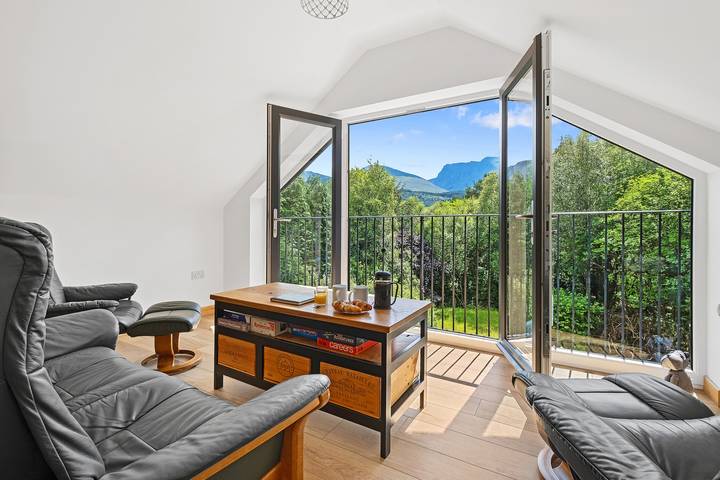 Gîte pour 10 personnes, avec jardin, animaux acceptés à Fort William - 2