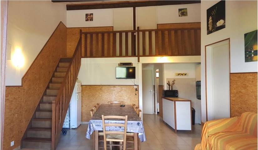 Location de vacances pour 6 personnes, avec jardin et vue à Vico - 3